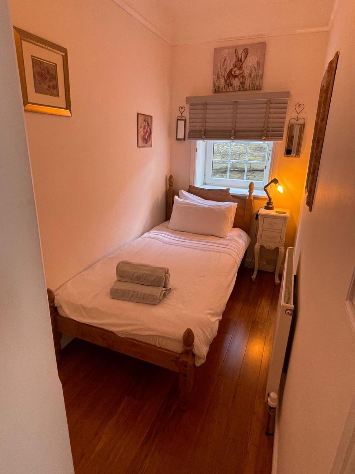 The Little Hideaway - Historic Gem Off Main Street Holiday home
