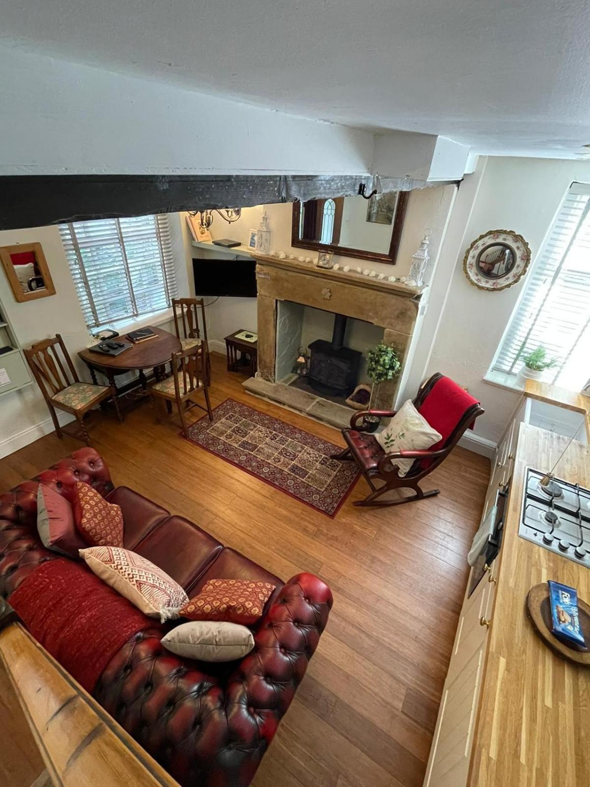 The Little Hideaway - Historic Gem Off Main Street Holiday home