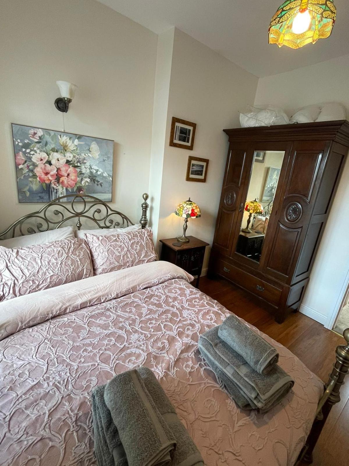 Holiday home The Little Hideaway - Historic Gem Off Main Street *